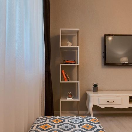 Hotspot Apartments - City Center Prishtinë Ngoại thất bức ảnh