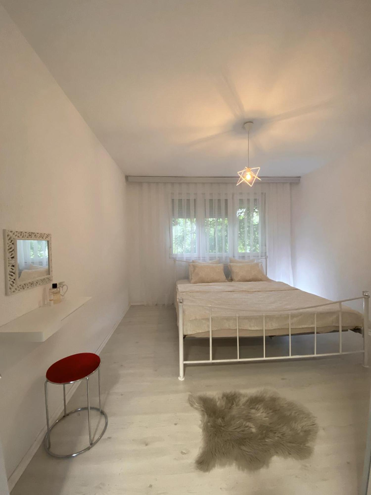 Hotspot Apartments - City Center Prishtinë Ngoại thất bức ảnh