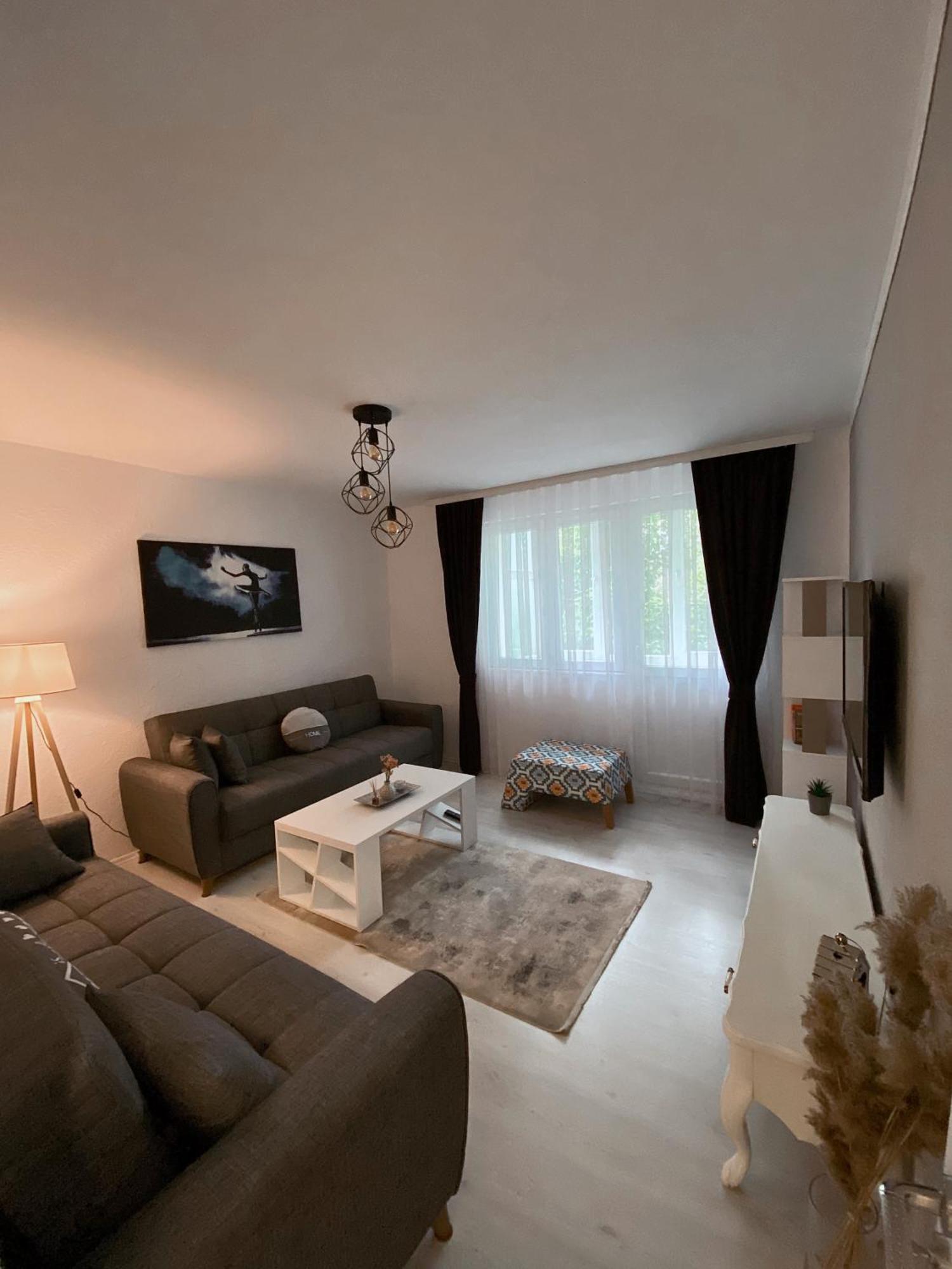 Hotspot Apartments - City Center Prishtinë Ngoại thất bức ảnh