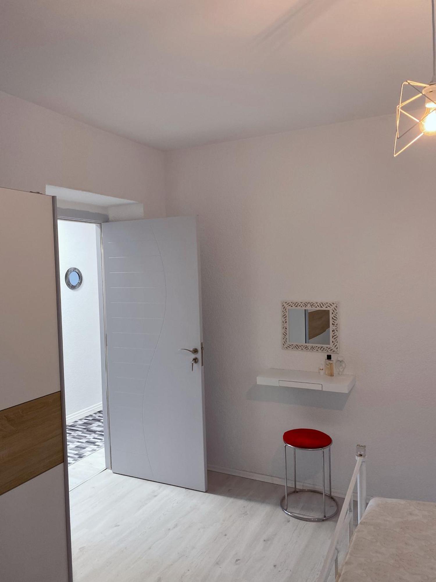 Hotspot Apartments - City Center Prishtinë Ngoại thất bức ảnh
