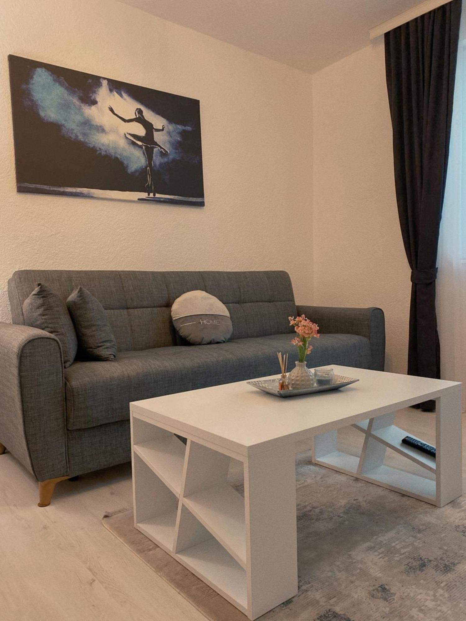 Hotspot Apartments - City Center Prishtinë Ngoại thất bức ảnh